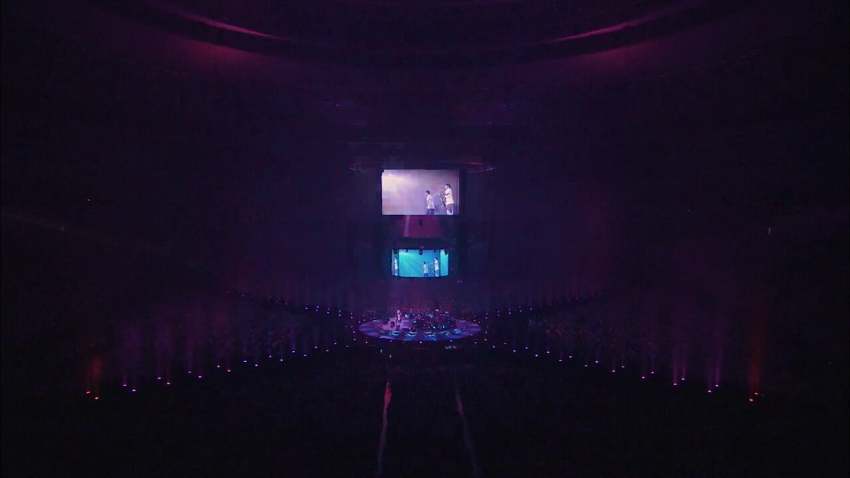 ／ #コブクロ GOLDEN LIVE BEST本日リリース日‼️ ＼ 歴代ライブ映像作品からファンサイト会員の投票で選出された上位楽曲をもとにメンバー自らがセットリストを決定したBEST LIVE映像作品✨ ゲットしていただいた皆様ぜひ感想をポストして教えてください♫まだの方もぜひ✅