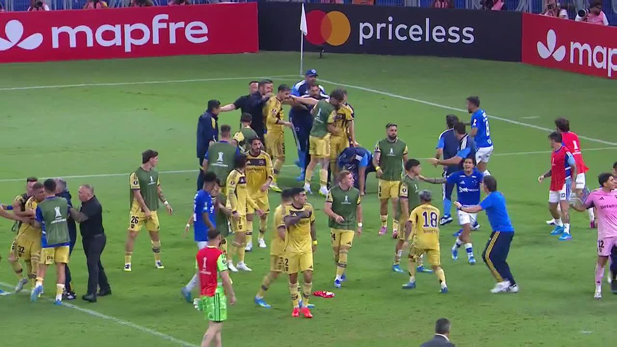 ⚠️😳 CHELO WEIGANDT SE LA AGARRÓ CON EL SEGURIDAD DEL PLANTEL DE CRUZEIRO.