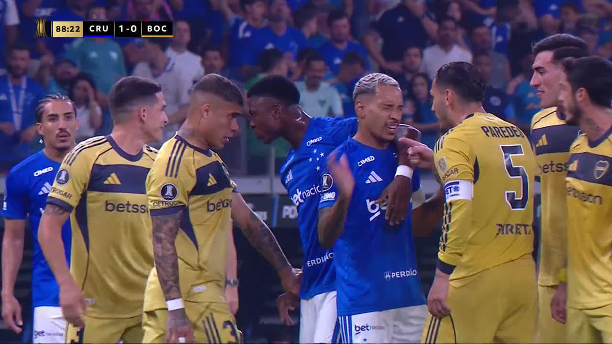 JAJAJAJA COMO LE HACE SH SH TOTALMENTE ESTOICO 🐐🐐🐐🐐 Matheus Pereira es un genio.