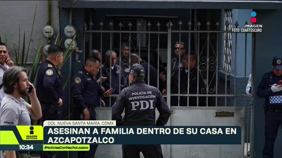 Una familia fue asesinada en su casa en la colonia Nueva Santa María, en #Azcapotzalco. Los asesinos entraron y acuchillaron a una mujer y un hombre de 47 años, y a sus hijas, una de 17 años y otra de 12. Había una cartulina con un mensaje supuestamente firmado por La Unión:
