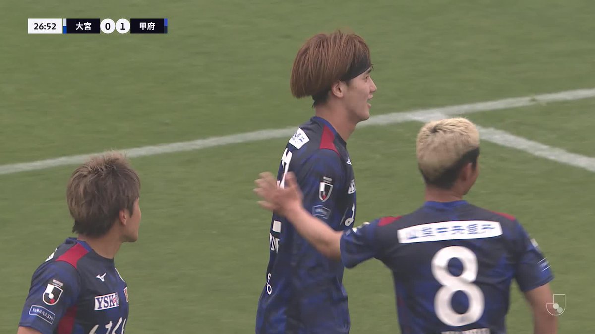 豪快な一撃💥 先制点を奪ったのは太田龍之介の左足！ 🎦 ゴール動画 🏆 明治安田Ｊ２・Ｊ３百年構想リーグ 地域リーグラウンド 第13節 🆚 大宮vs甲府 🔢 0-1 ⌚️ 27分 ⚽️ 太田 龍之介（甲府） #Ｊリーグ