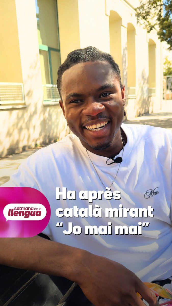 En Godfried va néixer a Ghana i fa gairebé 4 anys que va arribar a Catalunya. El seu pare, que ja hi vivia, l’hi va dir clar: “Si vols fer alguna cosa aquí, aprèn l’idioma.” I s'hi va posar de valent. Va arribar a fer 6 classes de català al dia a diferents centres de Salt, i una de les coses que el va ajudar més va ser veure el telenotícies o sèries de 3Cat com "Jo mai mai". Ara, el català ja forma part del seu camí: està fent un cicle formatiu d’Anatomia Patològica i és més a prop del seu objectiu de ser metge. #SetmanaLlengua3Cat
