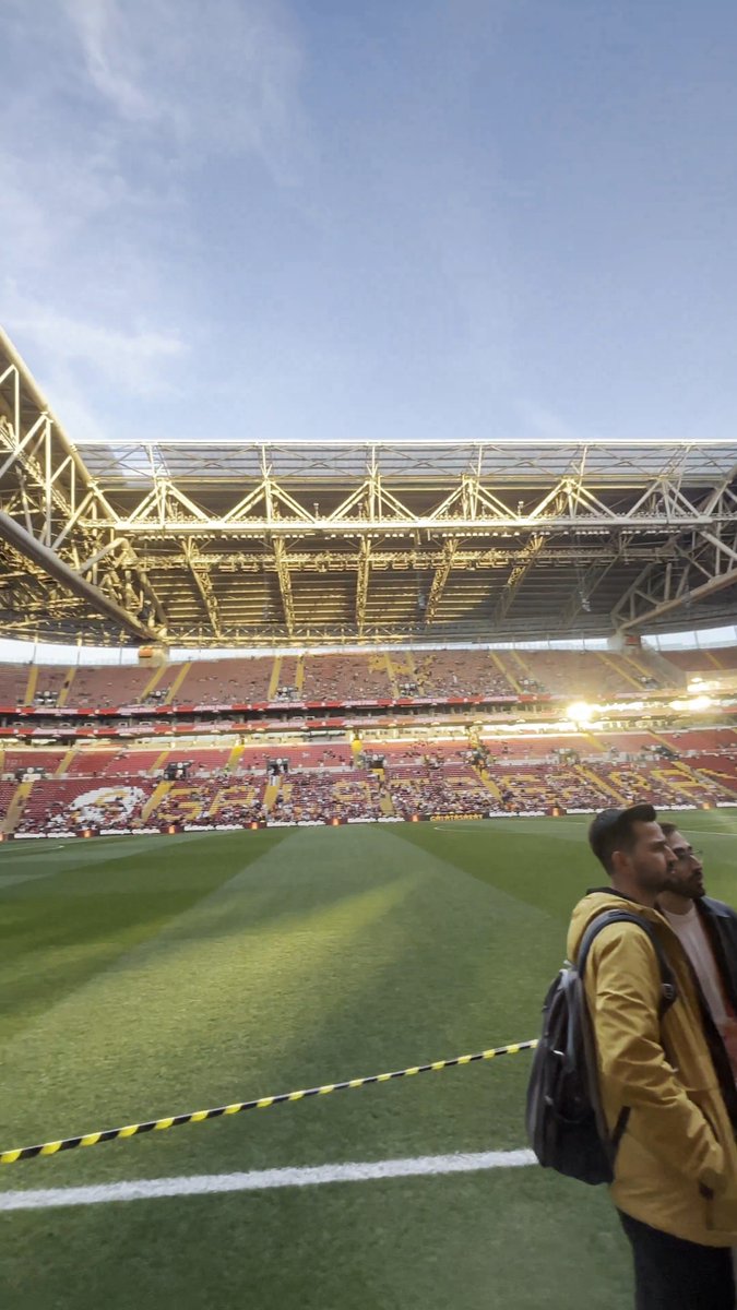 🏟️ Açık antrenmana 40 dakika kala Ali Sami Yen Rams Park'ta son durum.