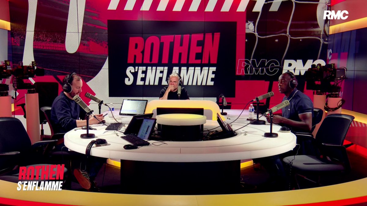 🚨 Christophe Dugarry 🇫🇷 sur Michael Olise 🇫🇷 : « On ne s'en rend pas compte de ce à quoi on assiste, C’EST UN JOUEUR HORS NORMES. 🤩 IL Y A DU ZIZOU CHEZ CE GARS ! ✨ On assiste à la naissance d'un crack. » 🎥 Rothen s'enflamme