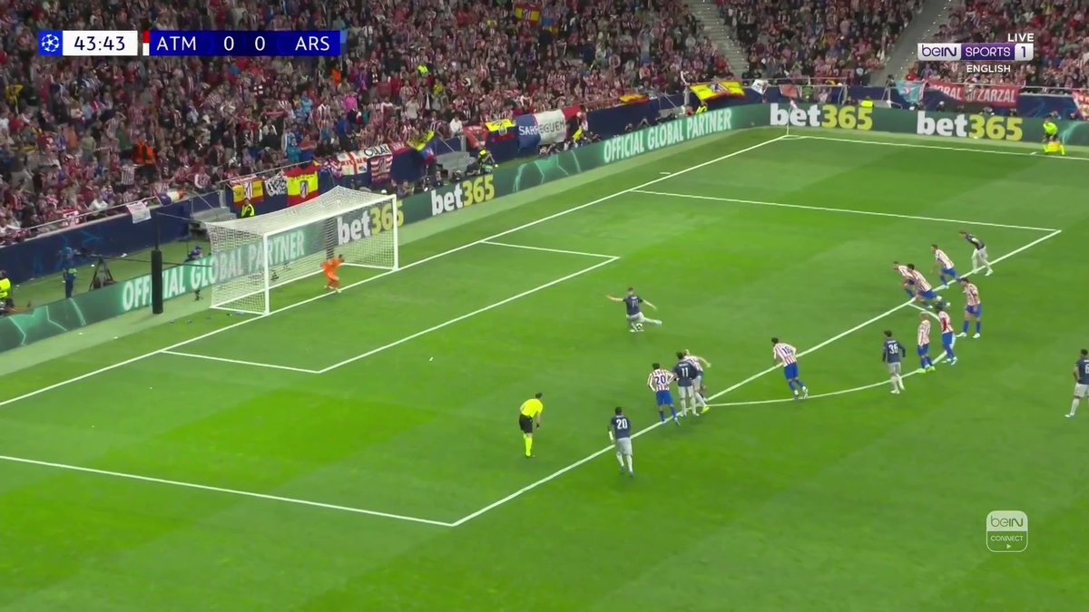 GOAL! Viktor Gyökeres fires the Gunners ahead from the penalty spot 🔥 #beINUCL #Arsenal #UCL