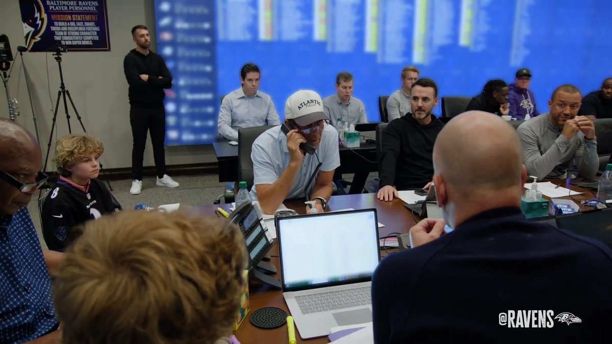 Here’s the video of #Ravens owner Steve Bisciotti personally making the pick and selecting Clemson RB Adam Randall. Bisciotti did the scouting and background work himself and ultimately landed on Randall as his guy. Really cool stuff. (🎥 Baltimore Ravens)