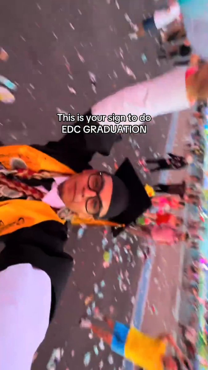 Who else is doing Graduation B2B EDCLV this year?🎓🥳 tt: lunastoic