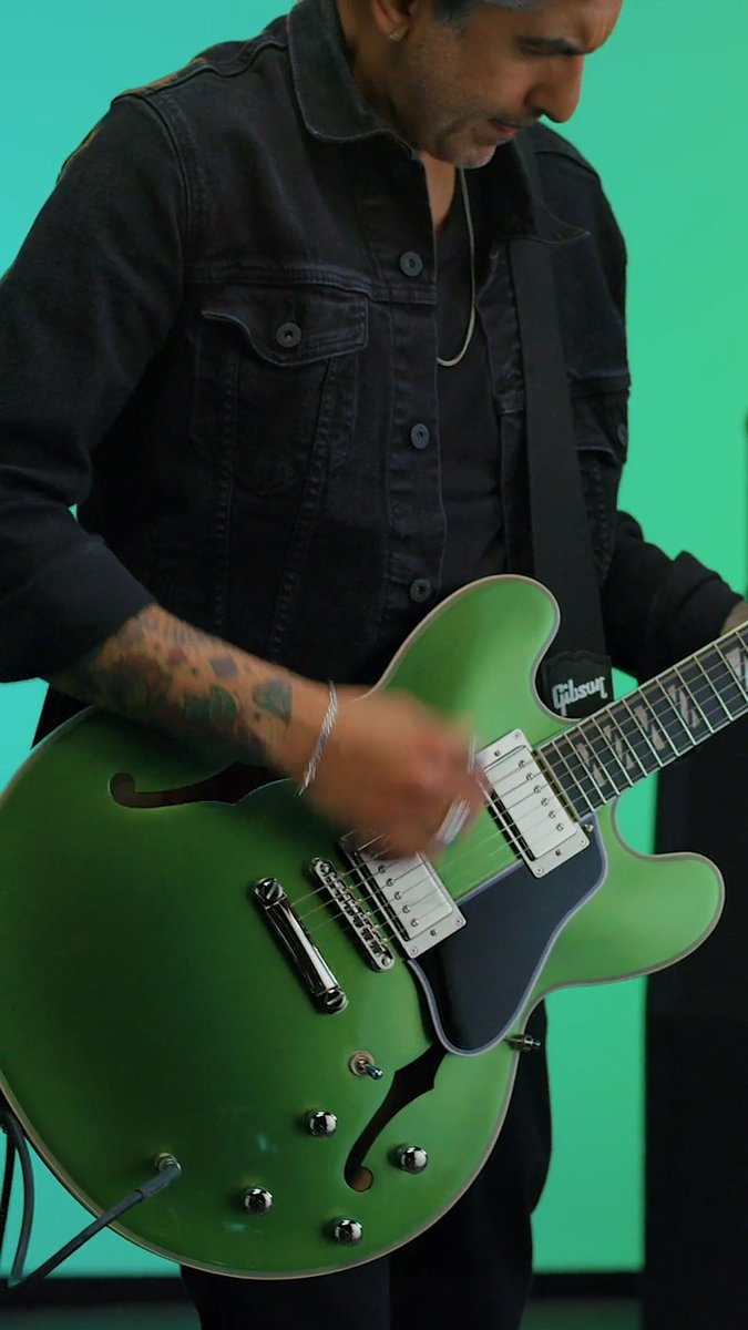 🔊 Hear the new Futura ES-355 in action. Play what’s next with the Futura Series from Epiphone. New feel, new fire, and bold by design. Learn more 🔗
