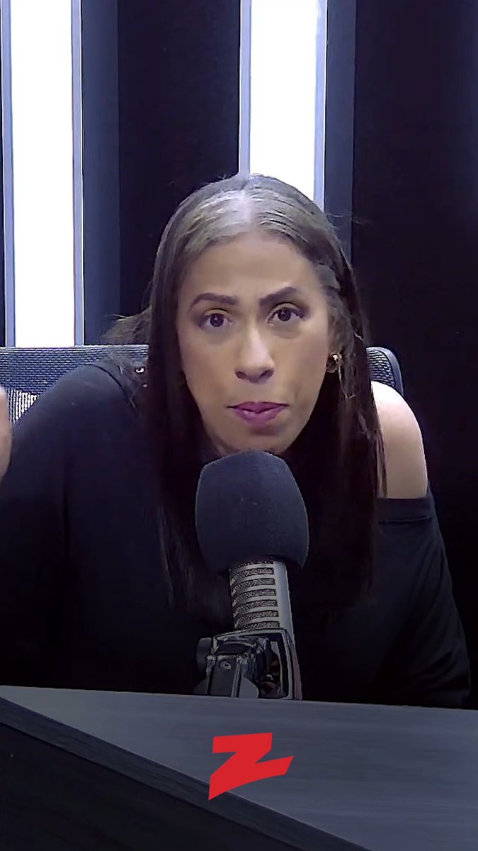 Esta señora cuando fungió como funcionaria del ministerio de Energía y Minas, se convirtió en una vocera de lo que hoy defiende. Parecía una empleada de la empresa concesionaria, más que del ente regulador.