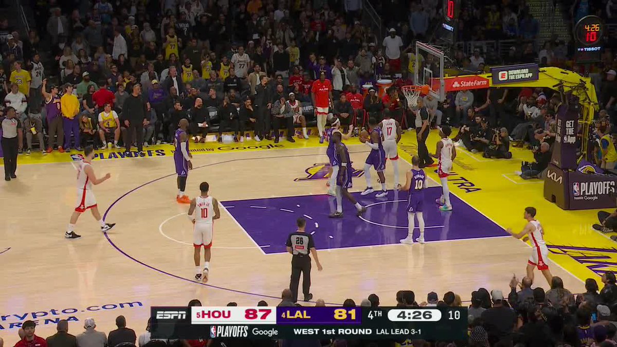 AYTON BLOCK ➡️ RUI THREE Lakers battling back in the 4Q on ESPN 🔥