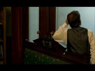 Jajaajajaj es una de las mejores escenas del cine. Y la parte de “hay que negar todo” me recuerda a políticos de turno.