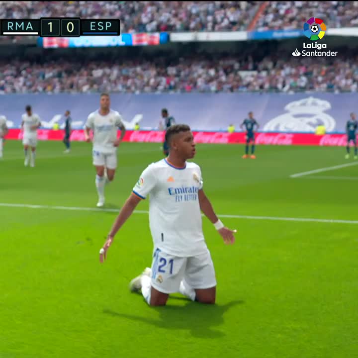 🏆 4 yıl önce bugün: Real Madrid, Nisan ayında şampiyon oldu. ⚽️ 33' Rodrygo ⚽️ 43' Rodrygo ⚽️ 55' Marco Asensio ⚽️ 81' Karim Benzema