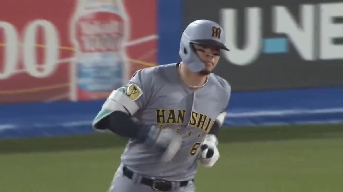雨を切り裂く リーグトップに並んだ 佐藤輝明が7号ホームラン🚀 ⚾️ヤクルト×阪神 #阪神タイガース #だったらDAZN