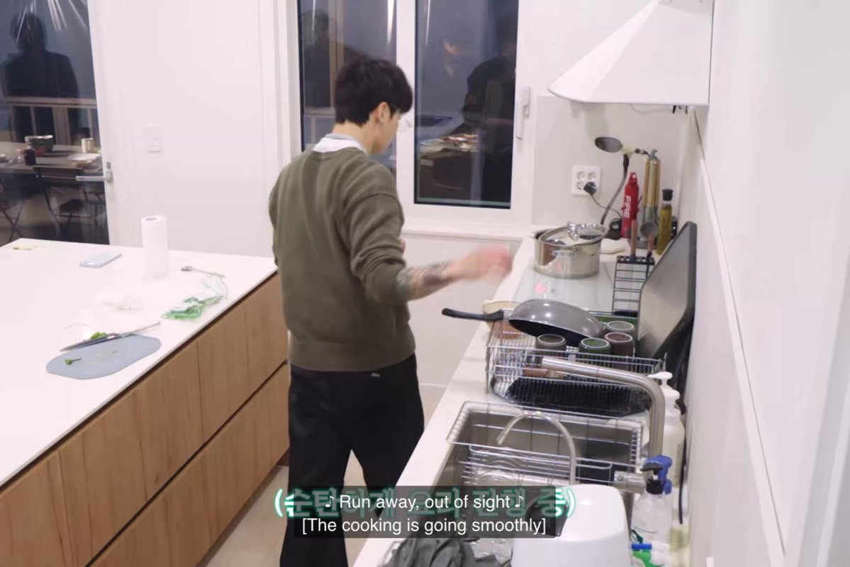 🐰: man this really needs some msg… 🐰: *tastes it* 🐰: see? i told you we needed more salt! ugh 🐰: the jogaetang needs more salt! 🐹: does it taste bad? 🐰: it doesn’t taste like anything! 🐹: the flavor will come out the longer it boils 🐰: no it’s missing saltiness entirely! 🐹: okay let’s add more then! [later] 🐰: *sudden realization* 🐰: hyung, you forgot to add garlic here didn’t you? 🐹: oh yeahhh 🐰: 😕 🐰: that’s what it was missing 🐹: hey it’s okay! 🐰: let’s add some garlic…