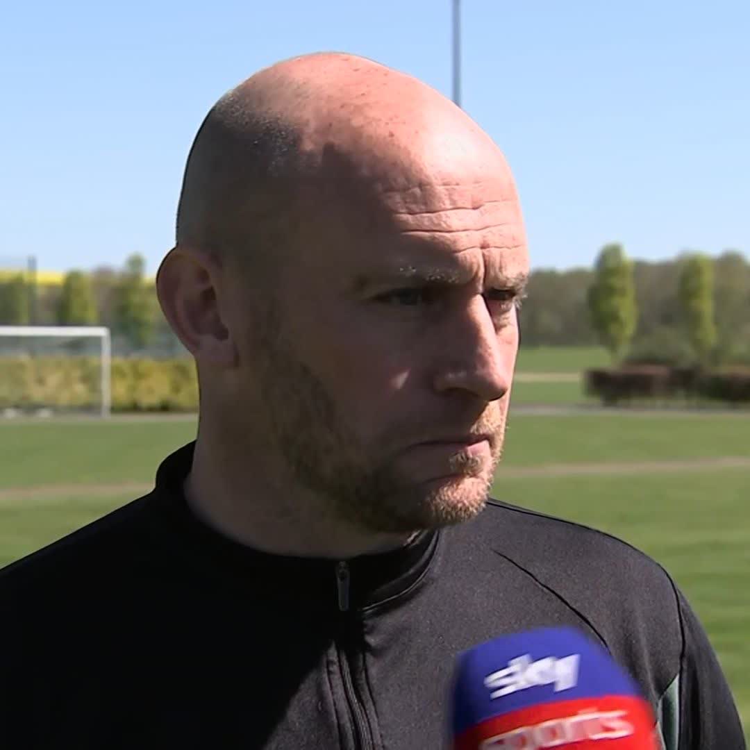 🗣️ “It’s really not awkward for me, I think it’s self-explanatory, we’re professional.” Hibernian head coach David Gray on facing title-chasing Celtic this weekend - live on Sky Sports📺