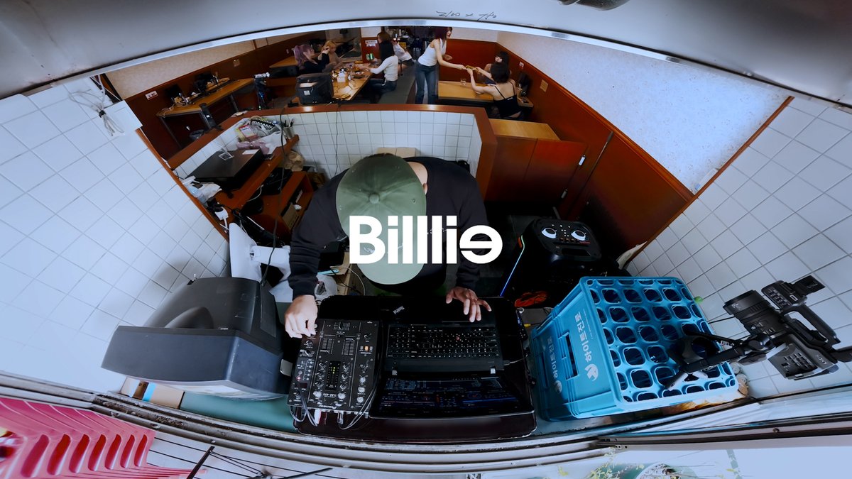 Billlie the 1st Full Album [the collective soul and unconscious: chapter two] 𝗥𝗘𝗠𝗜𝗫 𝗦𝗔𝗠𝗣𝗟𝗘𝗥 𝗥𝗔𝗩𝗘 #𝟭 🔗 May 6, 2026 18:00 KST Pre-Save &amp; Pre-Add 🔗 #Billlie #빌리 #ZAP #Billlie_ZAP