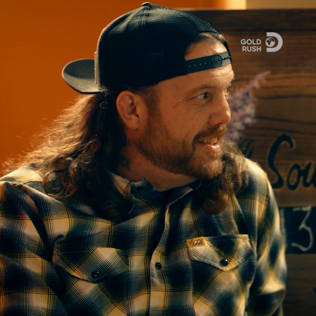 A meet-up for the ages 🙌 Don't miss a new #GoldRush tomorrow at 8P on Discovery!