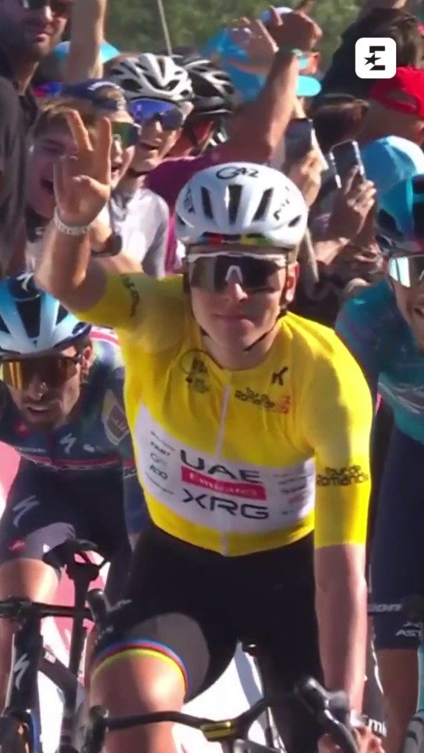 DA DOVE ร SBUCATO TADEEEEJ ๐ฅ๐ฅ๐ฅ Pogacar รจ assolutamente inarrestabile e dopo il successo nello sprint a quattro di Martigny si impone anche nella seconda tappa con traguardo a Vucherens ๐๐๐ Lo sloveno sfreccia in maglia gialla, rimontando Dorian Godon negli ultimi metri! #TDR2026 #Pogacar
