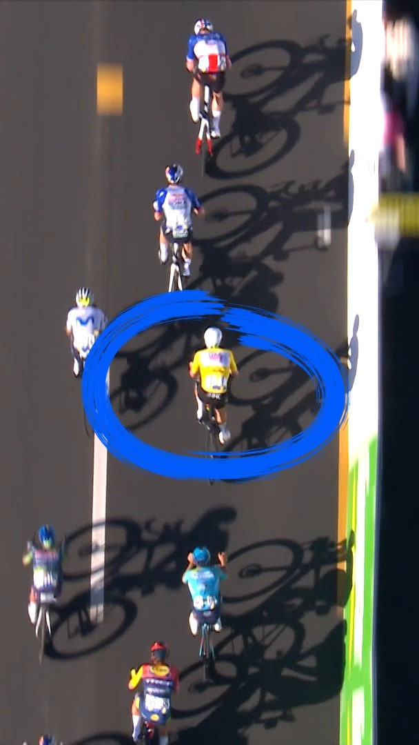 🫵 Atento: si parpadeas, te lo pierdes. 🚀 El esprint ganador de Tadej Pogacar en el Tour de Romandía que demuestra que está más que capacitado para llevarse la victoria y ser más líder #LaCasaDelCiclismo