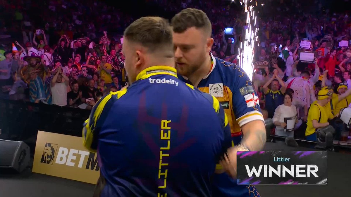 LITTLER KO'S ROCK! Luke Littler is through to the semi-final in Aberdeen, as the world champion pins the 12-darter to beat Josh Rock 6-3! 📲 #PLDarts | QF