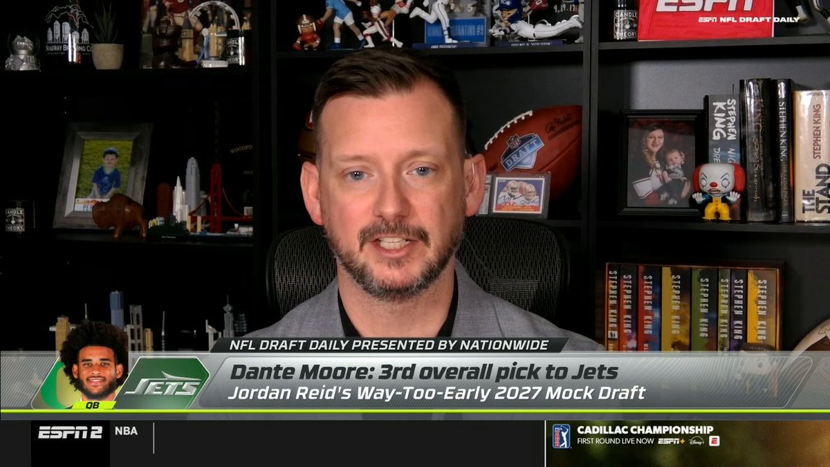 "I think had Dante Moore entered the draft this year, the Jets probably would have considered him at number two overall." —Matt Miller on Oregon QB Dante Moore's skill set and talent level 🏈