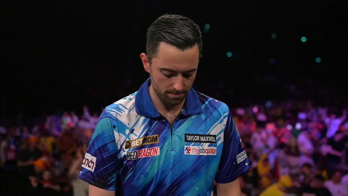 HUMPHRIES INTO THE FINAL! Luke Humphries is through to his second final of this year's Premier League campaign, as Cool Hand beats Gian van Veen 6-3! 📲 #PLDarts | SF