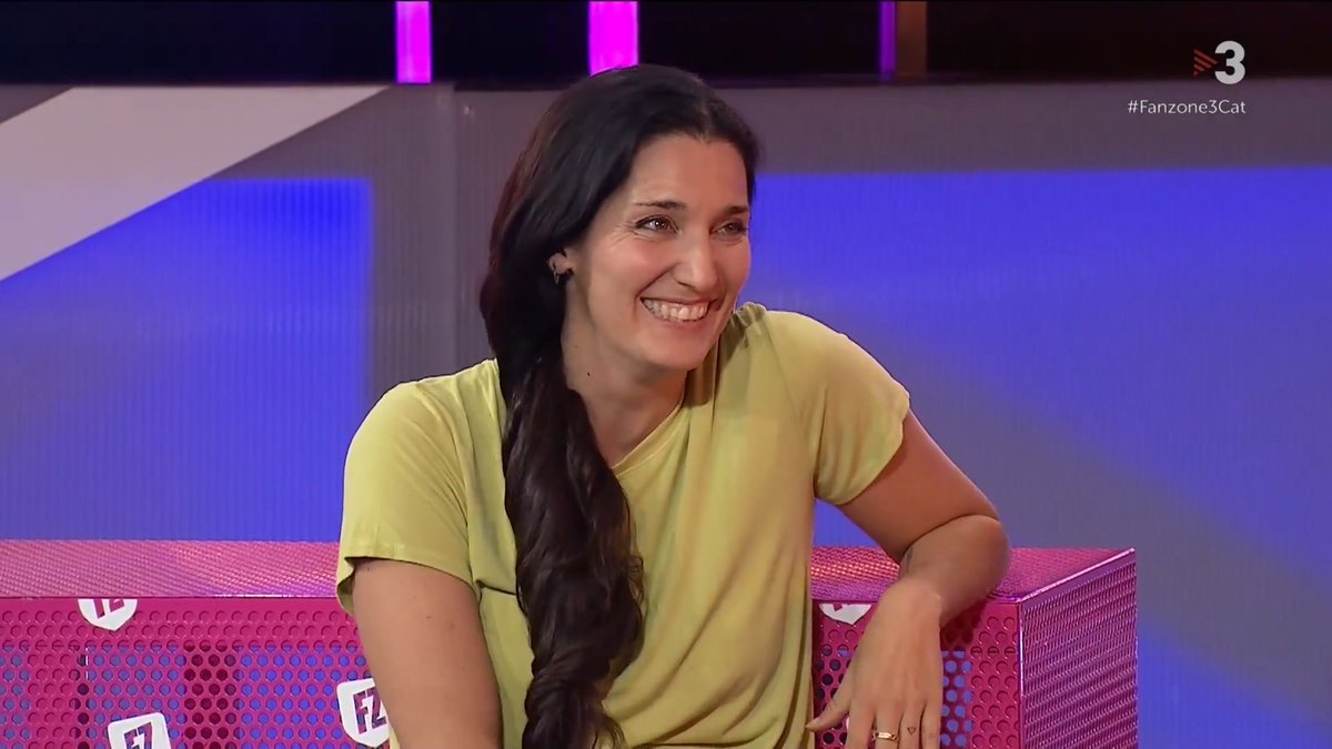 🔵🔴 "D'aquí a un mes, a la Copa del Món, estrenem una coreografia amb la cançó "Berghain" de Rosalia" Andrea Fuentes, seleccionadora de natació artística, presenta el llibre "Mentalidad Propósito Pasión". #Fanzone3Cat ▶