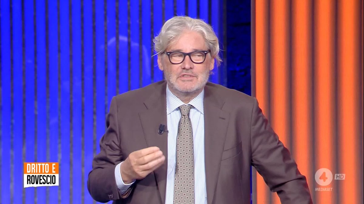 "Diceva la mia mamma che di questo mondo non ci capiva più nulla. E io, mamma, che ora sei in cielo, dico che non ci capisco più nulla neanche io. Mi fa schifo!" Paolo Del Debbio a #drittoerovescio