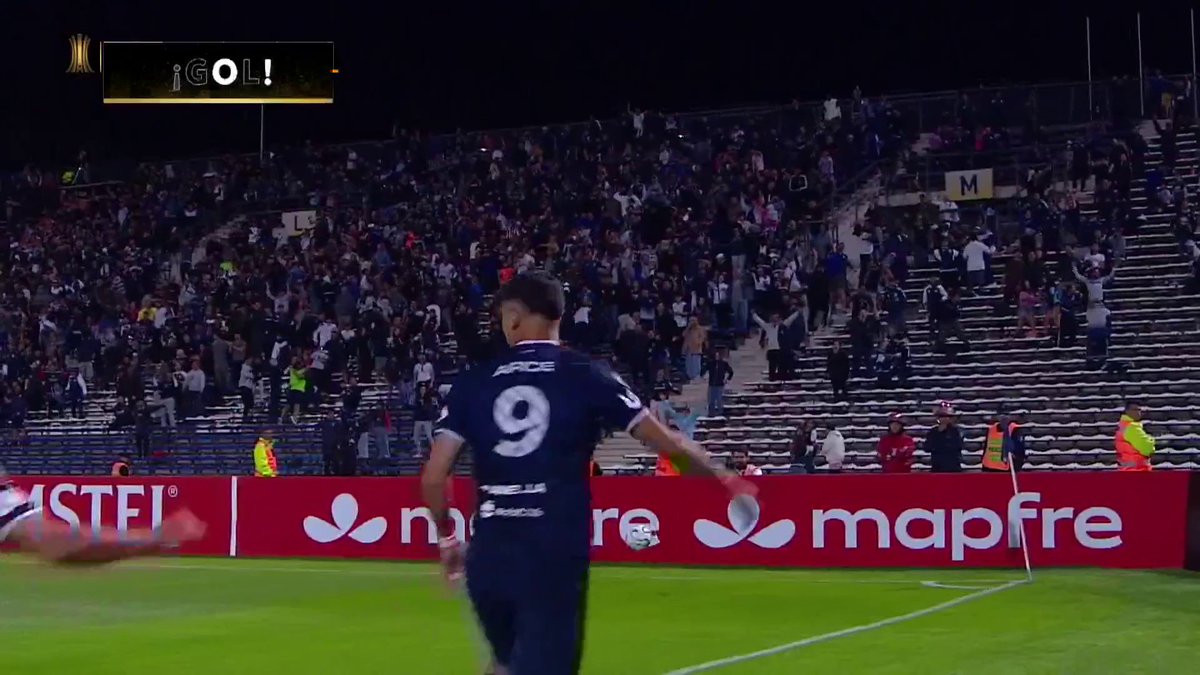 ¡NO PERDONARON! Villa recuperó tras un SAQUE DEL MEDIO de La Guaira y Arce puso el 3-1 ⚽ #libertadores
