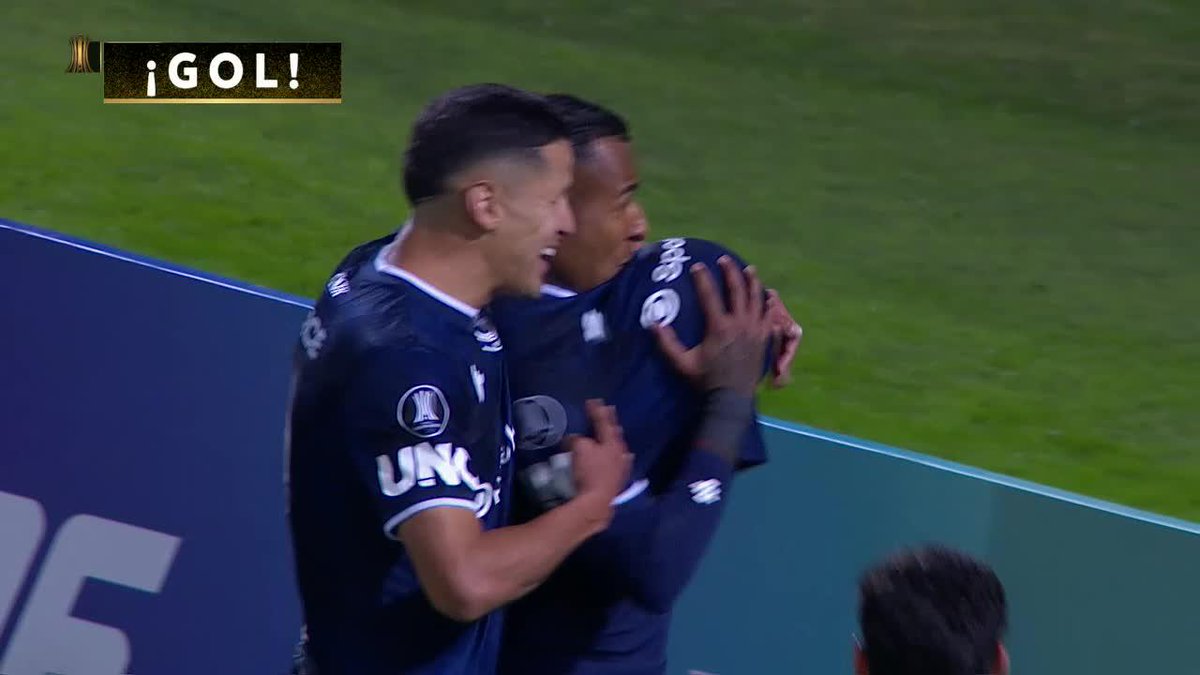 🇨🇴 GOOOL de Sebastián Villa. El colombiano marcó el 2-1 de #IndependienteRivadavia ante #LaGuaira, al 45’, por Libertadores