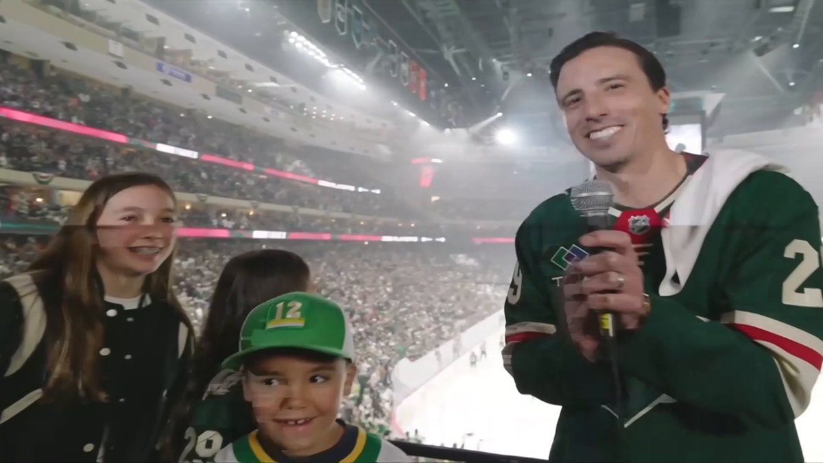 "LET'S PLAY HOCKEY!" 📣 Marc-Andre Fleury and his kids got this game started! #StanleyCup 🇺🇸: NHLonTNT 🇨🇦: Sportsnet &amp; TVA Sports