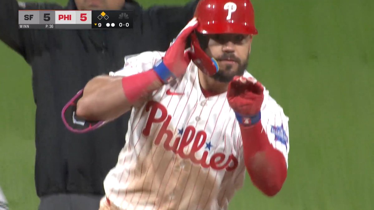 Stayin' alive thanks to Schwarbs!