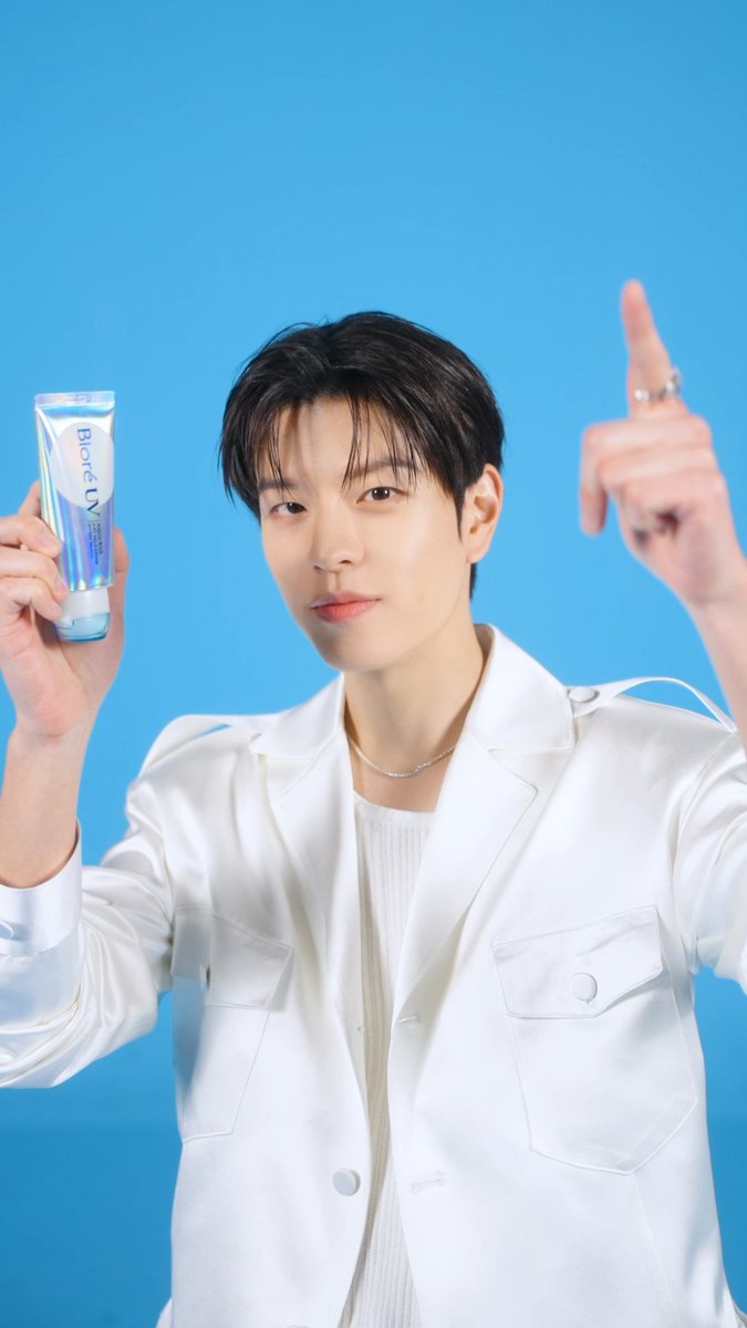 คุณรู้ไหม ว่ากันแดดที่คุณใช้เหนอะหนะแค่ไหน? ลองดูกัน #BioreUV #VerifyBioreUV #StrayKids #SKZ #SUNLIGHTISYOURSPOTLIGHT