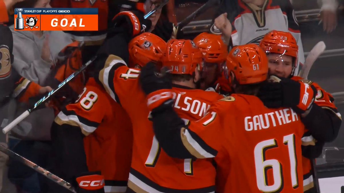 RYAN POEHLING OPENS THE SCORING FOR THE DUCKS! ๐จ #StanleyCup ๐บ๐ธ: NHLonTNT ๐จ๐ฆ: Sportsnet & TVA Sports