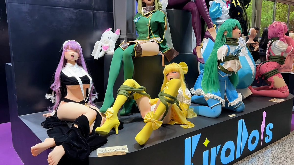 [Tech Breakthrough] OCD friendly! Real Lady &amp; Sigafun just dropped their "Invisible Seam Line" tech —no more visible joints between the hard hand &amp; soft arm! Paired with insane "Cloud feeling" gel breasts. Click this link: 👇 #RealLady #Doll