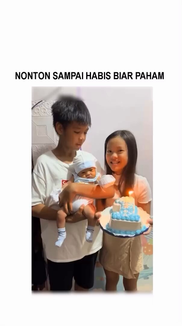 Wiat, itu anak nya atau adik nya ? 😳