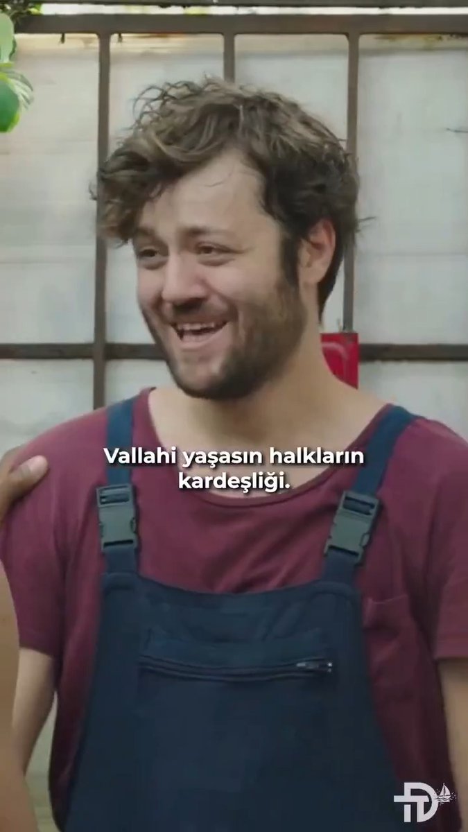 Yaşasın halkların kardeşliği :)