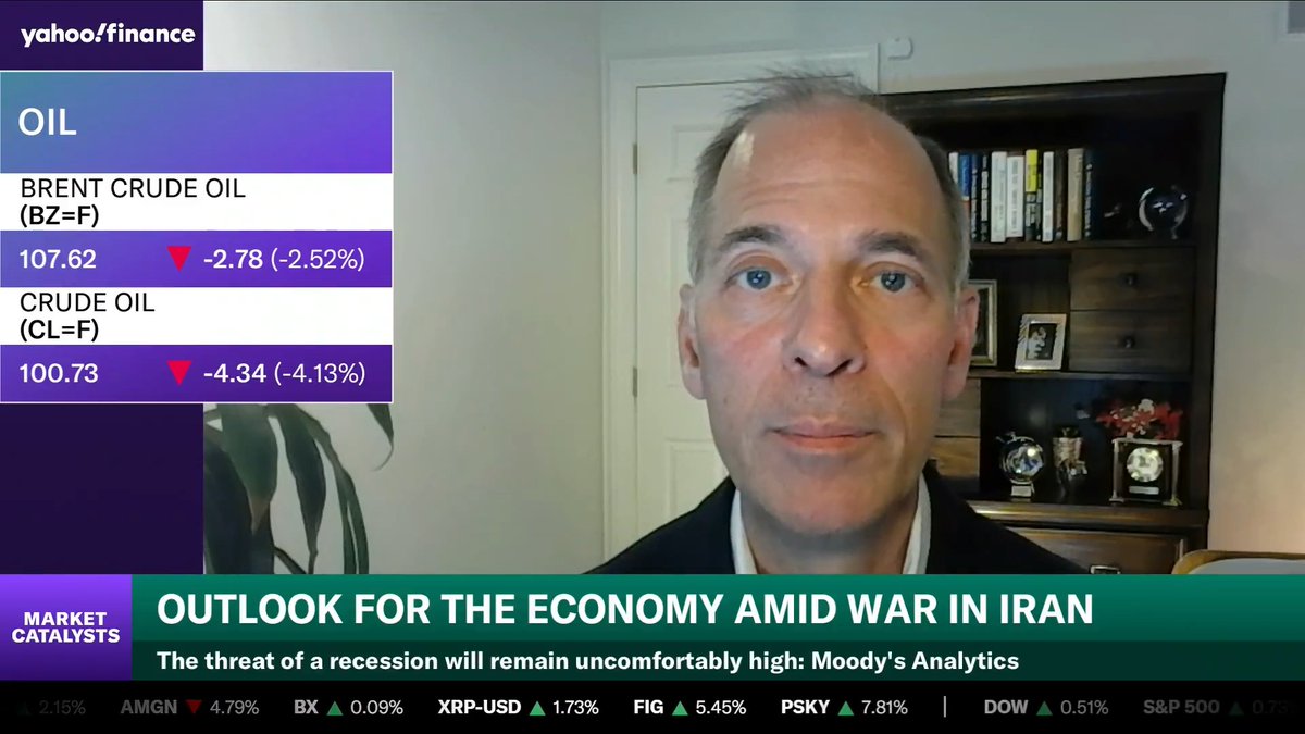 "We'd be likely in a recession already if not for the AI investment-driven boom," Moody's Analytics chief economist Mark Zandi says.