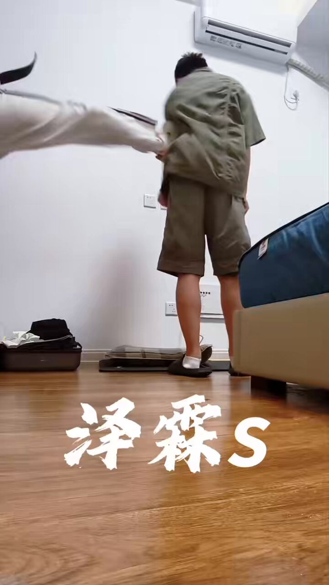 #gtcut2 #踢踹 #下劈 #踩踏 #爆头 五一假期快乐！ 剪辑的时候看踹飞和踹跪的这两脚还挺爽的，gtcut2鞋尖和鞋底都很硬，点射爆头直接暴击（清库存）