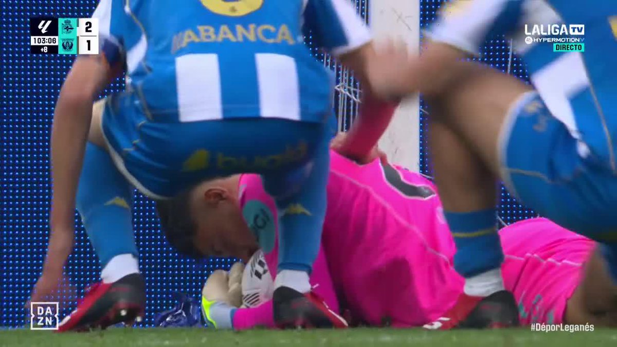 ¡LOCURA MÁXIMA EN RIAZOR!🤯🤯🤯 Minuto 94: el Leganés reclama mano en el área🤚 Minuto 100: tras la revisión en el VAR… el colegiado señala penalti💥 Minuto 103: Álvaro Ferllo lo detiene… ¡Y VICTORIA DEL DEPOR!🧤 #LALIGAHYPERMOTION