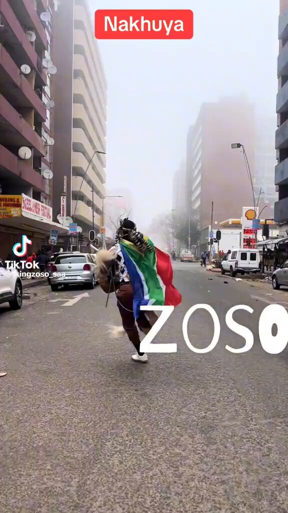 South African blacks are chasing other blacks because they migrated to South Africa 100 years later than them.