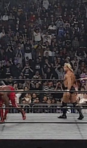Mientras que Octagón vio a Eddie Guerrero en el Royal Rumble '97, el Cibernético vio a Lex Luger. Tanto Guerrero como Luger estaban en WCW en esos momentos e iban a luchar unas horas después en Chicago, a unos 1700 kilómetros de San Antonio.