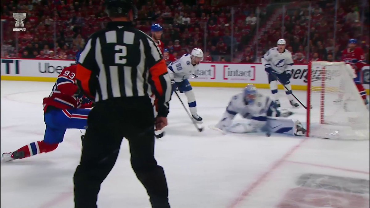 ANDREI VASILEVSKIY WITH TWO ENORMOUS STOPS!!! 😱 #StanleyCup 🇺🇸: ESPN 2 🇨🇦: Sportsnet &amp; TVA Sports
