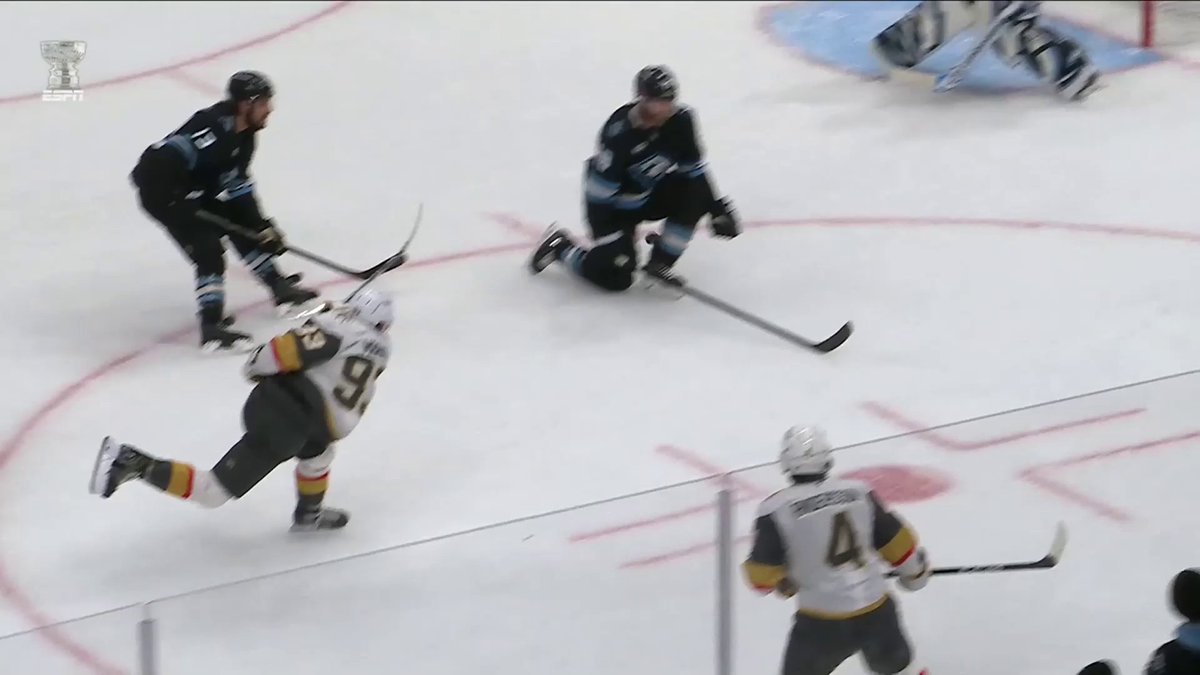 MITCH MARNER CLAPBOMB?!?! 🚀 The Vegas Golden Knights are up 2-0! #StanleyCup 🇺🇸: ESPN 🇨🇦: Sportsnet &amp; TVA Sports 2
