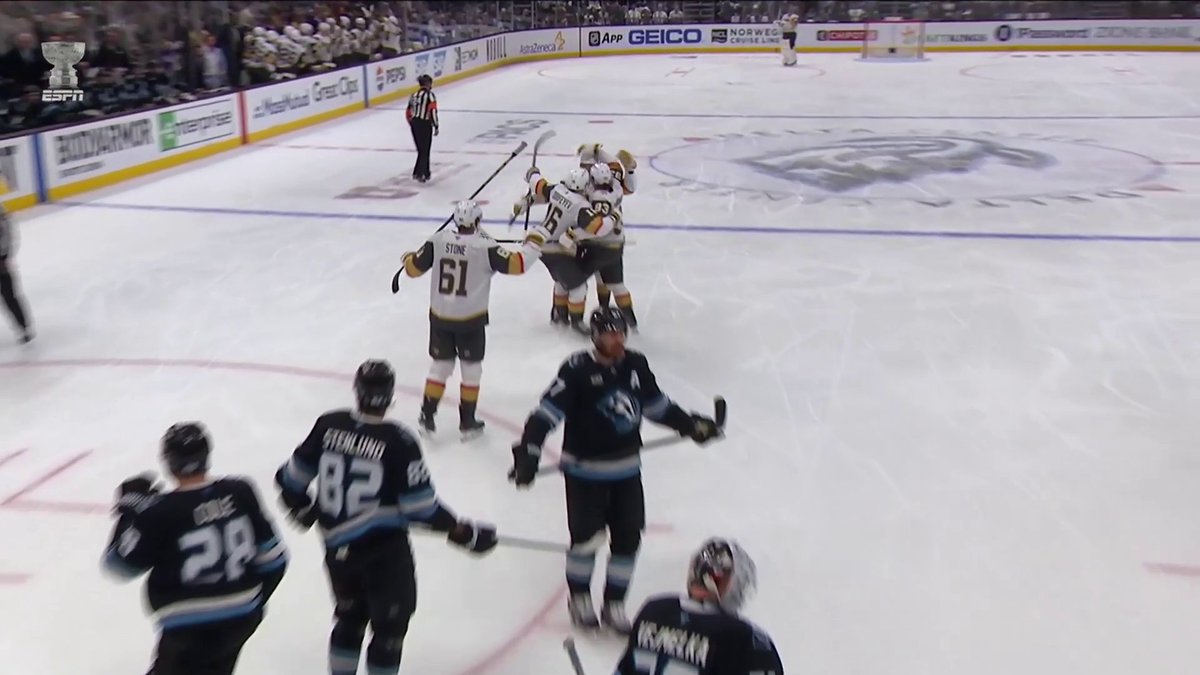 MITCH MARNER'S HAVING HIMSELF A NIGHT 😱 That's his second goal and third point in a big Game 6! #StanleyCup 🇺🇸: ESPN 🇨🇦: Sportsnet & TVA Sports 2