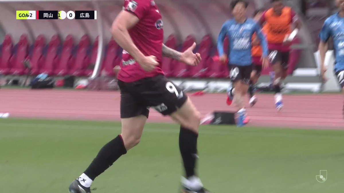 中国ダービー先制点はレオ ガウショ🔥 記念すべきJ初ゴール! 🎦 ゴール動画 🏆 明治安田J1百年構想リーグ 地域リーグラウンド 第14節 🆚 岡山vs広島 🔢 1-0 ⌚️ 83分 ⚽️ レオ ガウショ(岡山) #Jリーグ