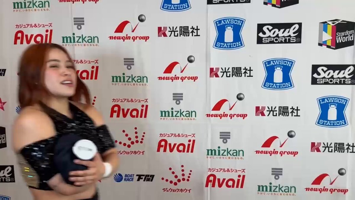 【5.2 高知大会試合後コメント】 タバタ「芽依、あなたはとても素晴らしいわ。あなたのスタイルすごく好きよ。メキシコで私の母、そしてハロチータと対戦しているのを見たわ。 あなたはとてもスピードがある。あなたのスピードに追いつけるようにもっと練習しなきゃいけないと思う。いつでもまたメキシコに来てね、アミーガ！」