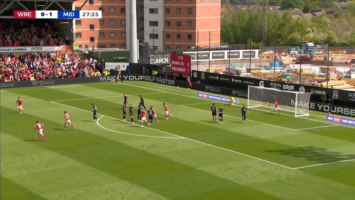 WOW! 🤩🔥 What a free kick from Wrexham's Josh Windass to equalise! 🔴