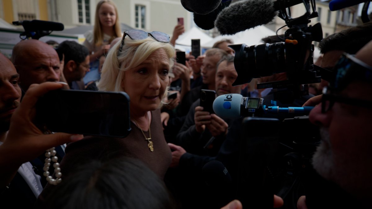 Aujourd'hui, les Français ont des difficultés pour aller travailler, pour avoir une vie sociale et pour terminer les fins de mois, parce que le coût de l'énergie est beaucoup trop important. Il faut baisser de manière pérenne la TVA de 20 % à 5,5 % sur le carburant, l'électricité, le gaz et le fioul !