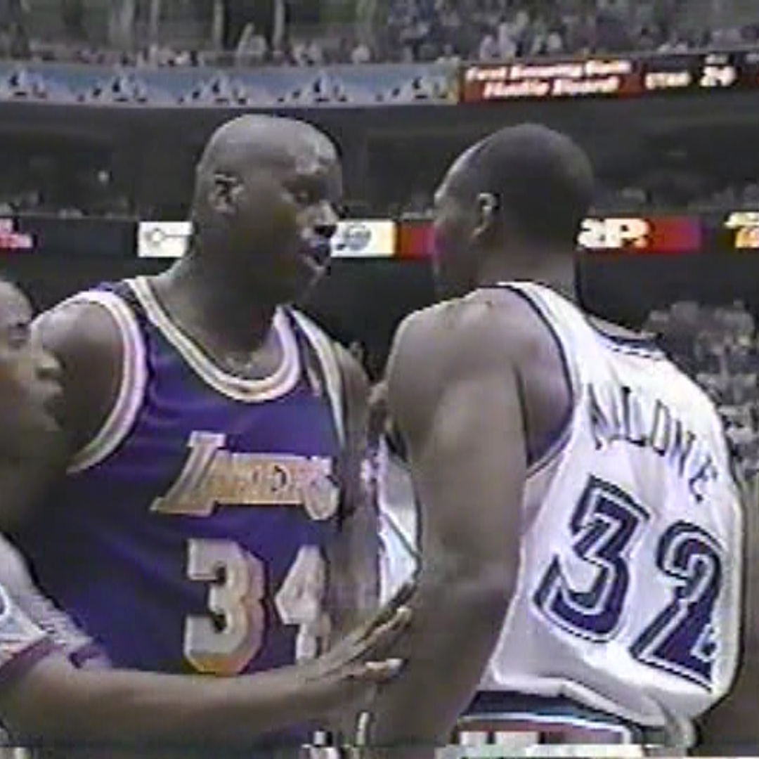 Who would win in a fight between Shaquille O'Neal and Karl Malone?